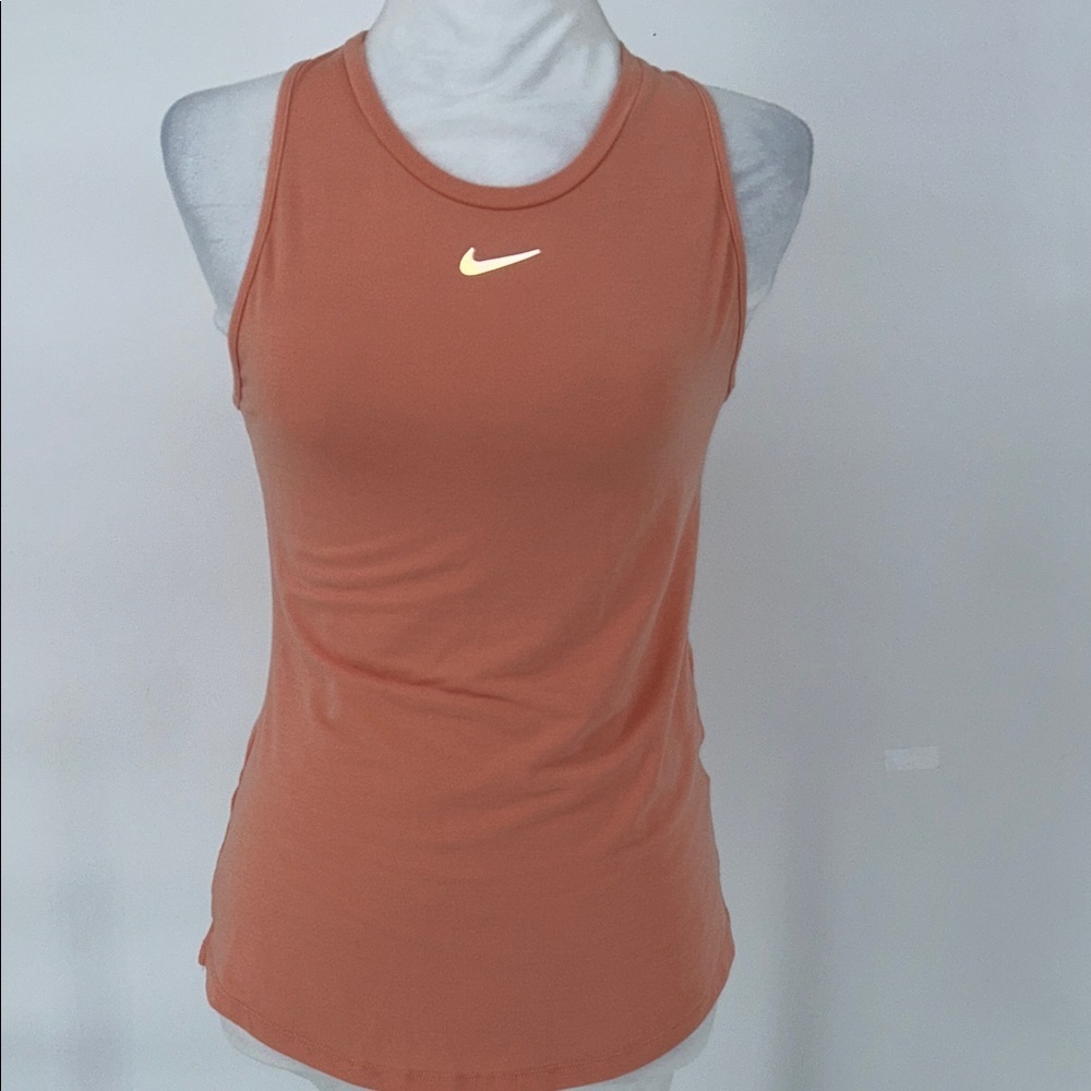 Nike Dry Fit Women's Rust Tank Top Sleeveless Running Size Extra Small - Picture 1 of 5